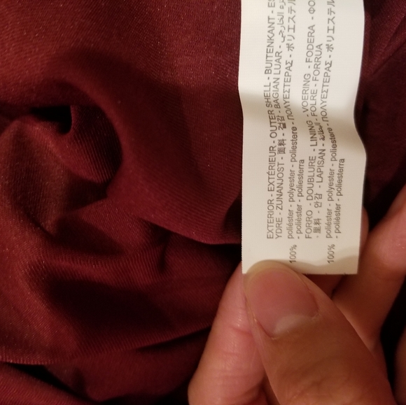 NWT size S, Zara dark red floral printed belted dress - Picture 8 of 9